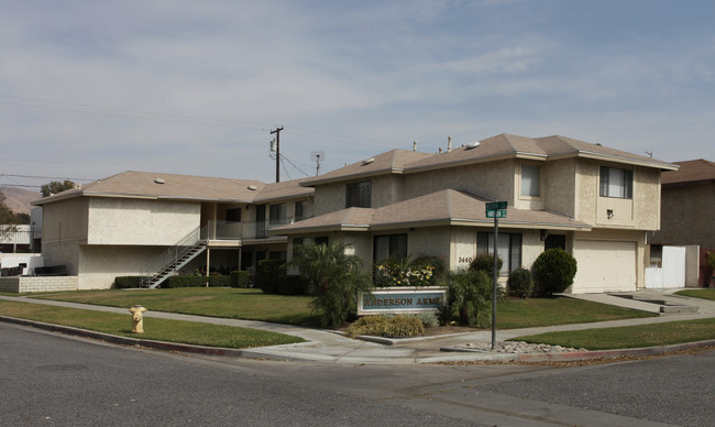 Anderson Arms in Riverside, CA - Foto de edificio - Building Photo