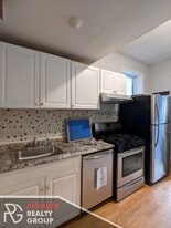 3542 N Halsted St, Unit 3 in Chicago, IL - Building Photo