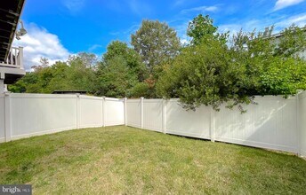 2728 Coppersmith Pl in Bryans Road, MD - Building Photo - Building Photo