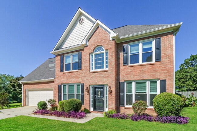 property at 1445 Windsong Park Dr NE