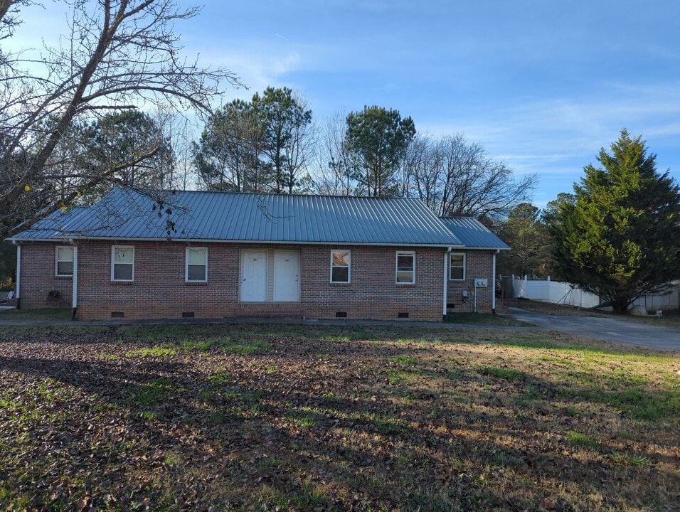 115 Summerfield Rd in La Fayette, GA - Building Photo