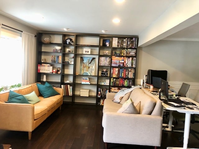 property at 15 Robin Ridge Ct