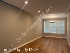 2416 SE Morrison St in Portland, OR - Building Photo - Building Photo