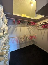 250 180th Dr in Sunny Isles Beach, FL - Foto de edificio - Building Photo