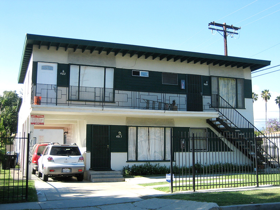 4063 Baywood St in Los Angeles, CA - Foto de edificio