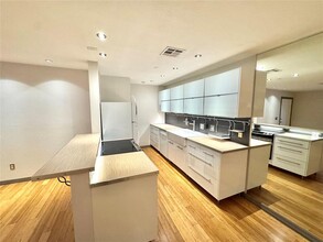 4400 Hemingway Dr in Oklahoma City, OK - Foto de edificio - Building Photo