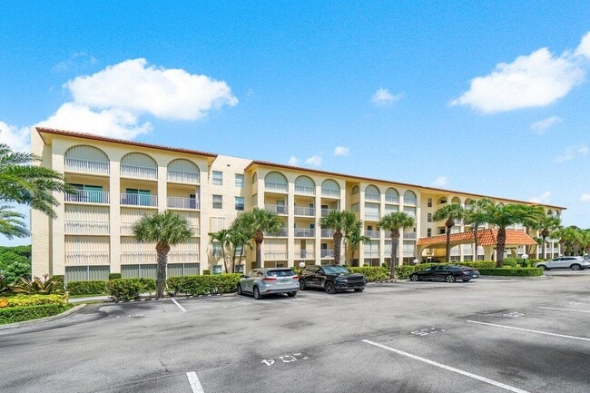 951 De Soto Rd in Boca Raton, FL - Building Photo - Building Photo