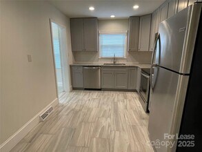 4809 Bethany Pl in Charlotte, NC - Building Photo - Building Photo