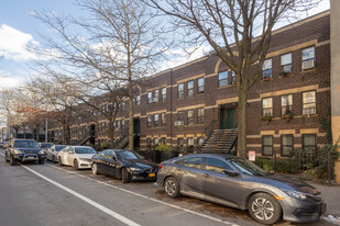 136 Freeman St in Brooklyn, NY - Building Photo