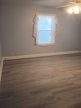 3502 River Park Dr in Louisville, KY - Foto de edificio - Building Photo