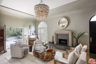 2111 Upper Kress St in Los Angeles, CA - Building Photo - Building Photo