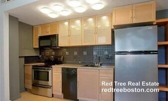 702 Massachusetts Ave, Unit 9 in Boston, MA - Building Photo