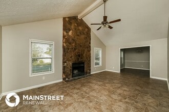 602 Woodcrest Dr in La Vergne, TN - Building Photo - Building Photo