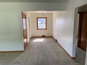 1808 Elm St in West Des Moines, IA - Building Photo - Building Photo