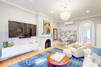 86 Worcester St, Unit 4 in Boston, MA - Building Photo - Building Photo