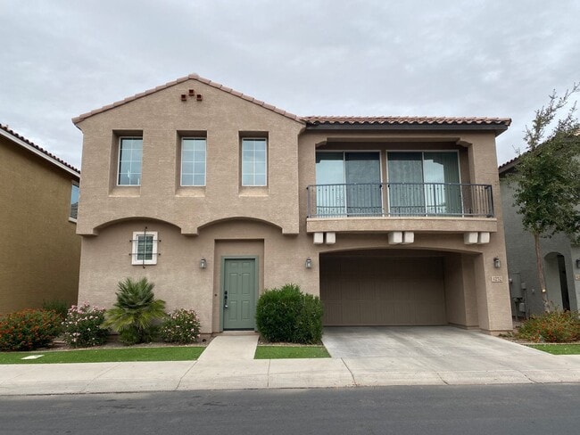 property at 4252 E Toledo St