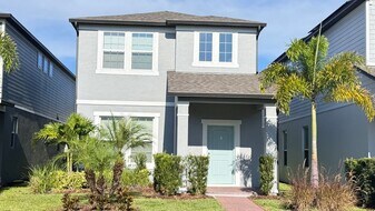 12748 Brodlove Ln in Oakland, FL - Building Photo