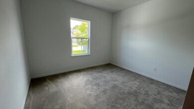 584 Ranch Oak Cir in Port St. Lucie, FL - Building Photo - Building Photo