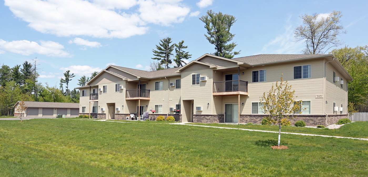 Countryside Estates in Wisconsin Rapids, WI - Building Photo