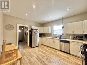 448 Simcoe St in London, ON - Building Photo - Building Photo