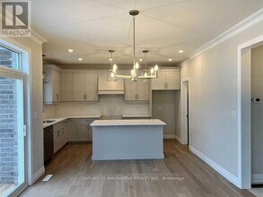 16 Keba Cres in Tillsonburg, ON - Building Photo - Building Photo