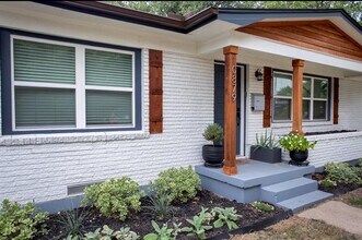 10879 Cassandra Way in Dallas, TX - Building Photo - Building Photo
