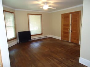 1410 State St, Unit 3 in La crosse, WI - Building Photo - Building Photo