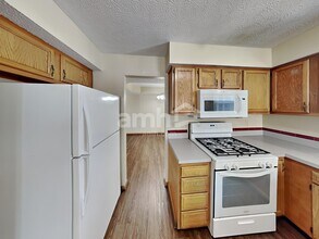 115 Grove Run Rd in Commercial Point, OH - Foto de edificio - Building Photo