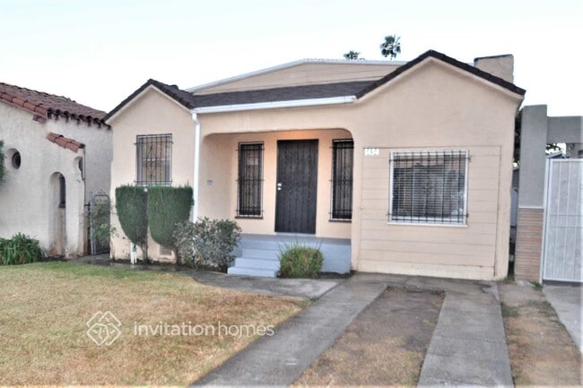 1434 W 92nd St in Los Angeles, CA - Building Photo - Building Photo