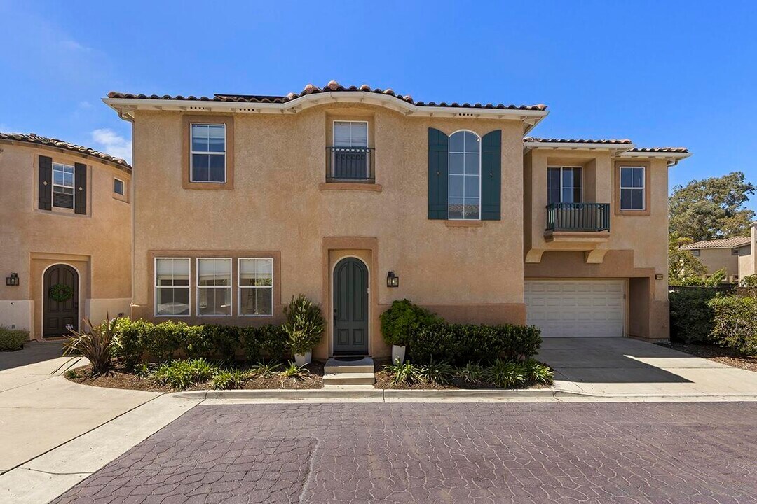11370 W San Raphael in San Diego, CA - Foto de edificio