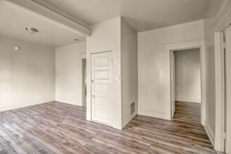 160 Hampshire St in Buffalo, NY - Building Photo - Interior Photo