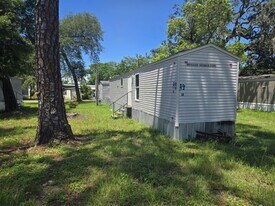 4200 W 19th St in Panama City, FL - Building Photo