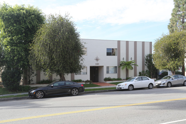 3485 Sawtelle Blvd in Los Angeles, CA - Foto de edificio - Building Photo