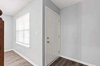 The Gardens in Jackson, GA - Foto de edificio - Interior Photo