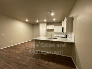 10908 NW 119th St in Yukon, OK - Building Photo - Building Photo