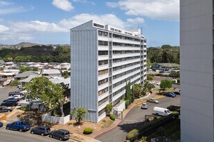 Centre Court in Aiea, HI - Building Photo