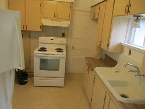 419 E 6th St in Walsenburg, CO - Building Photo - Building Photo
