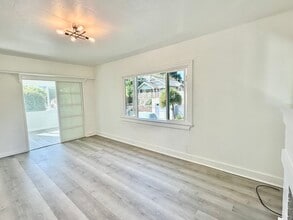 2643 Highland Ave in Santa Monica, CA - Building Photo - Building Photo
