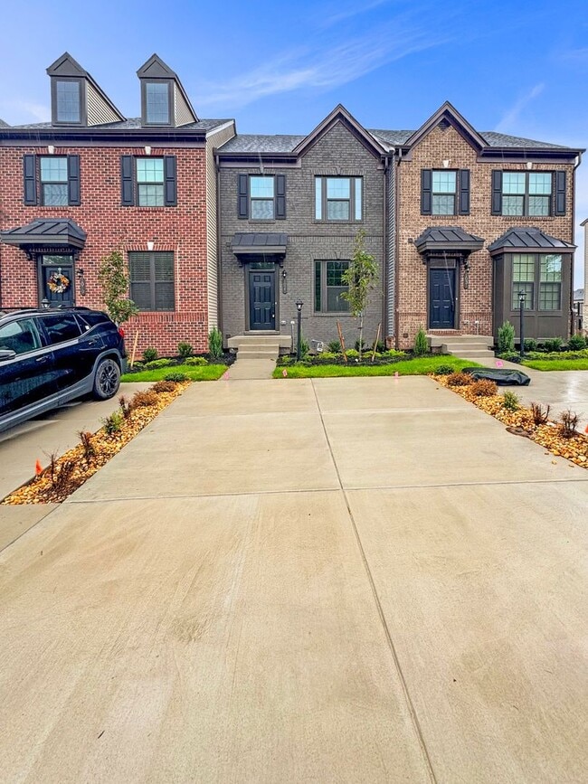 1025 Arborway Ln in Midlothian, VA - Building Photo - Building Photo