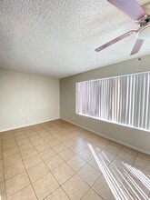 Skyline Apartments on Bromley in Las Vegas, NV - Foto de edificio - Building Photo