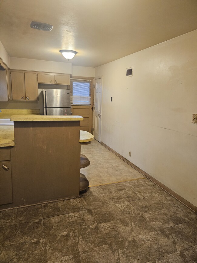 property at 5852 N 32nd St