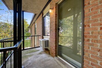 2601 Hillsboro Pike, Unit O8 in Nashville, TN - Foto de edificio - Building Photo