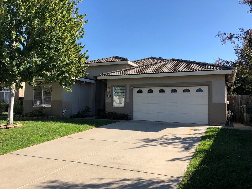 9978 Aspen Meadows Ct in Sacramento, CA - Building Photo