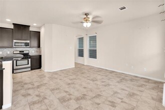 8023 Villa Lago Ln in Houston, TX - Building Photo - Building Photo