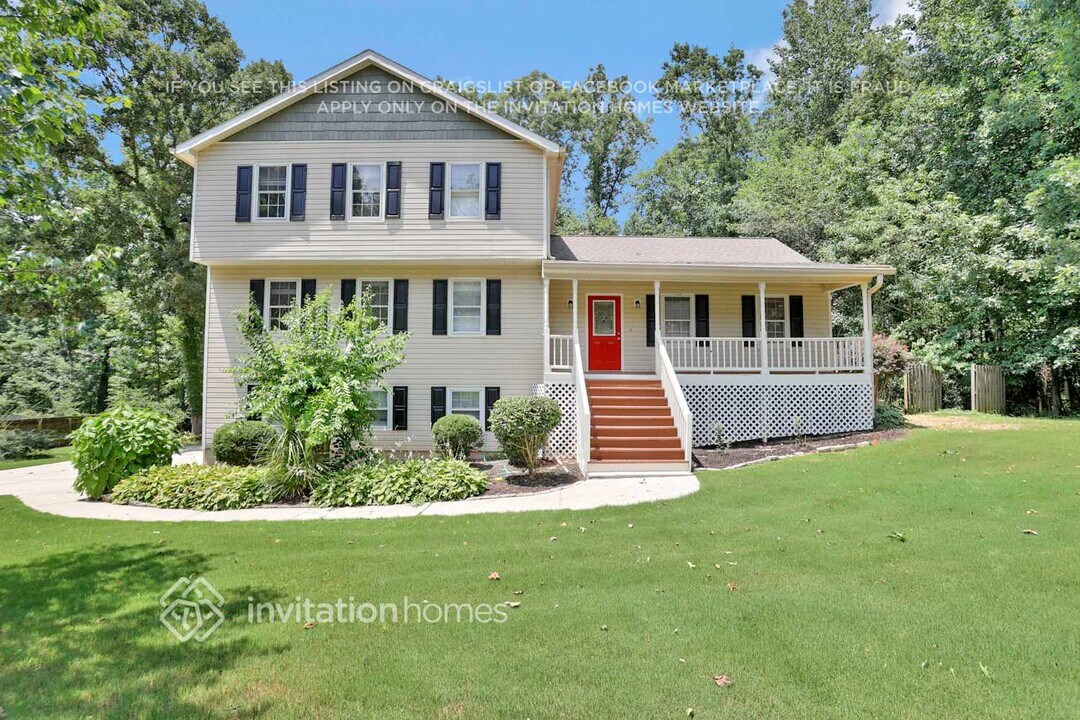 994 Oak Moss Dr in Lawrenceville, GA - Foto de edificio