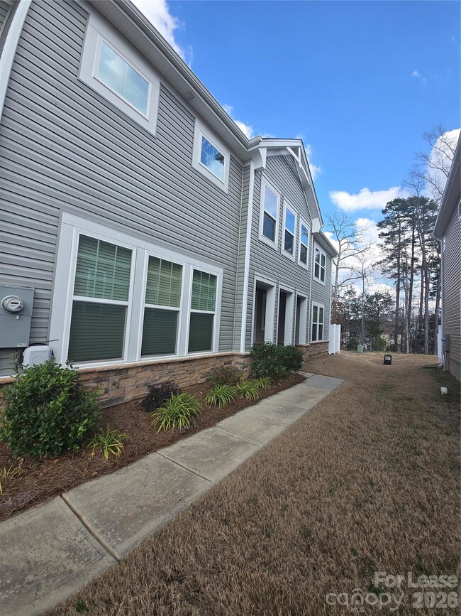 12121 Gambrell Dr in Charlotte, NC - Building Photo - Building Photo