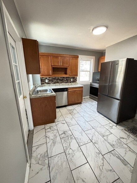 203 Bigelow St, Unit 1 in Boston, MA - Building Photo - Building Photo