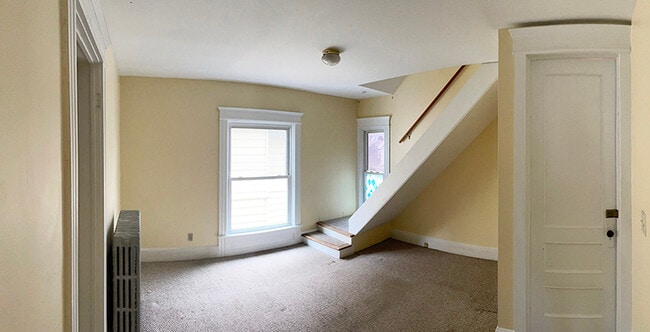 58 Edmonds St, Unit Apt 4 in Rochester, NY - Foto de edificio - Building Photo