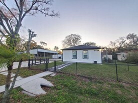 9864 4th Ave in Orlando, FL - Building Photo