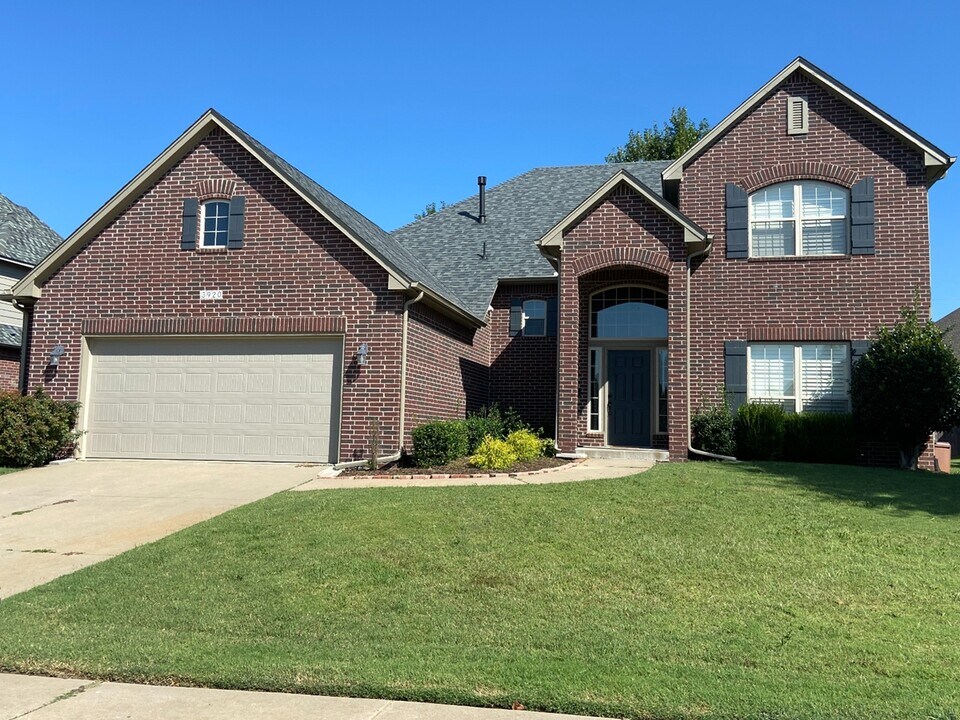 3920 W Utica St in Broken Arrow, OK - Building Photo